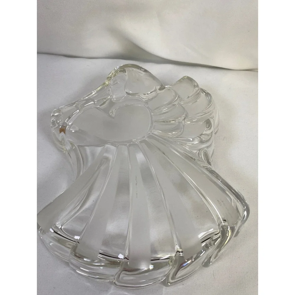 Unbranded vintage clear